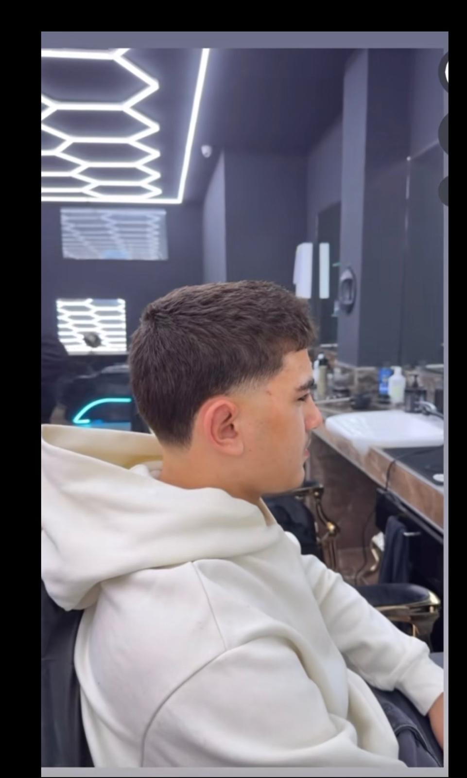 Textur-Crop mit dezentem Fade